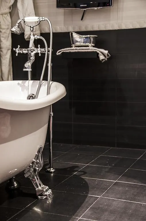 Only One Vatican Luxury Apartment ローマ